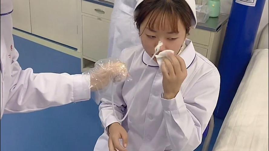 新澳2025今晚开奖结果和00后女孩自学插胃管与00后女孩自学插胃管视频